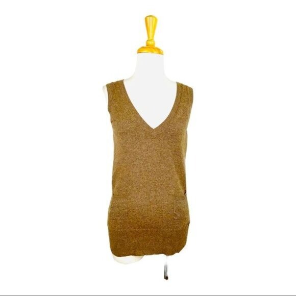 BCBGMaxazria V-neck Vest Angora Wool Blend Knit Embroidered BCBG Logo Womens M - Picture 2 of 8